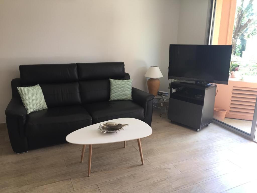 Belle Residence Au Centre De Saint Tropez Avec Piscine Et Garage Εξωτερικό φωτογραφία